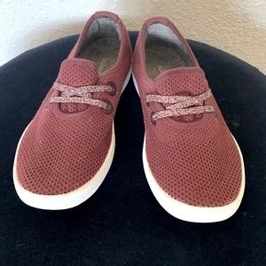 Allbirds Burgandy Size 7 Boat Shoes